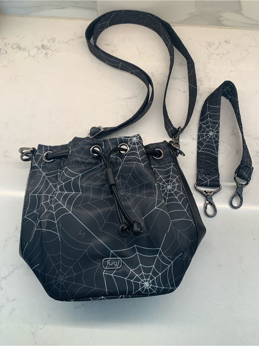 NWOT Lug Black Spiderweb Drawstring Bucket Whirlybird Bag - Picture 2 of 7